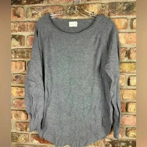 Dreamers soft sweater size medium/Large